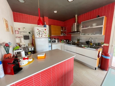 Casa con 6 habitaciones y 2 cocinas en tourist club en Caldes de Malavella