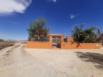 Casa con limoneros en Valladolises y Lo Jurado Murcia