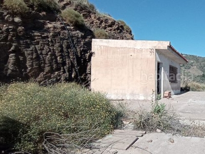 Casa de aperos con terreno en Torrox pueblo Torrox