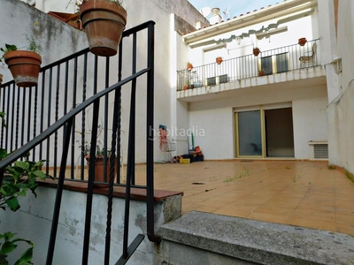 Casa de pueblo adosada con ascensor y garaje privado en Sant Feliu de Guíxols