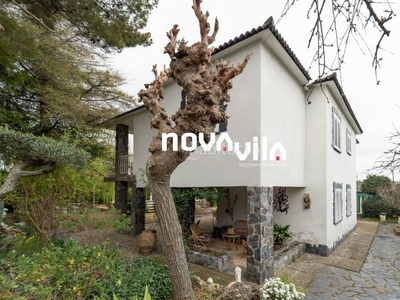 Casa encantadora vivienda en urbanización can coral – en Torrelles de Foix