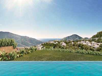 Casa nuevas villas en venta en Playa Bajadilla - Puertos Marbella