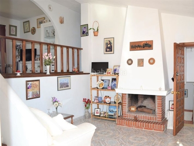 Casa pareada acogedora casa de dos niveles ubicada en torreblanca, . en Fuengirola