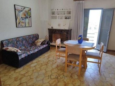 Casa vivienda ideal para dos familias con jardín y piscina en castellnou, en Rubí