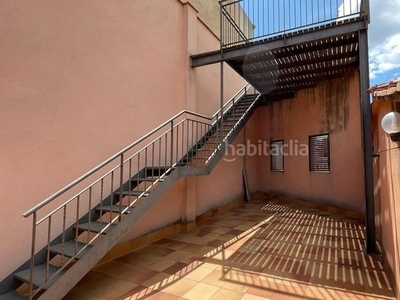 Chalet en de rivero 25 espectacular casa con parking en Horta en Barcelona