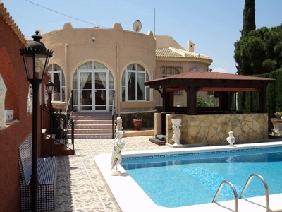 Chalet en venta en El Chaparral, Torrevieja, Alicante