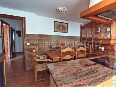 Chalet enorme casa pareada en San Pedro de Alcántara Pueblo Marbella