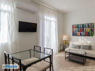 Elegante apartamento de 1 dormitorio en alquiler cerca de la sala de conciertos BARTS en L'Esquerra de l'Eixample