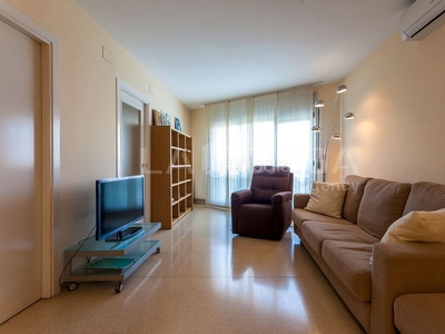 Piso 3 habitaciones, balcon, ascensor en Bellvitge Hospitalet de Llobregat (L´)