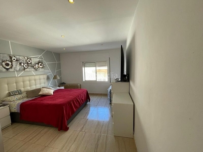 Piso con 3 habitaciones con ascensor y vistas al mar en Mataró