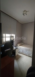 Piso con 3 habitaciones en El Plantinar - Avda. La Paz - El Juncal Sevilla