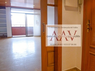 Piso con 3 habitaciones en Sant Ramón Cerdanyola del Vallès
