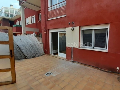 Piso de 50 m2 con 1 dormitorio ,1 baño y salón con salida a terraza de 50m2 en avda galapagar 28..madrid en Collado Villalba