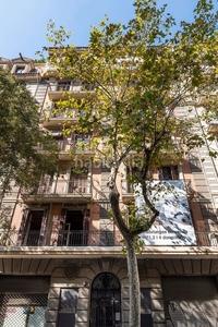 Piso en carrer de provença 355 piso reformado de 4 habitaciones en Barcelona