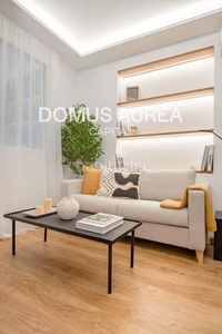 Piso en venta , con 47 m2, 1 habitaciones y 1 baños, ascensor, amueblado y aire acondicionado. en Madrid