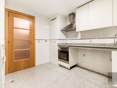 Piso estudio home ofrece amplia vivienda exterior de 130 m2, en Las Tablas. en Madrid