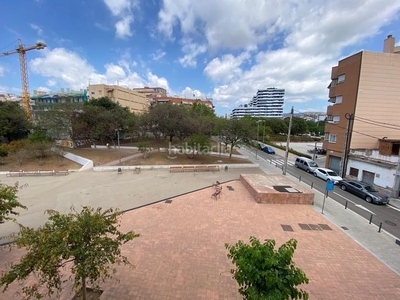 Piso totalmente exterior con vistas expectaculares en Hospitalet de Llobregat (L´)