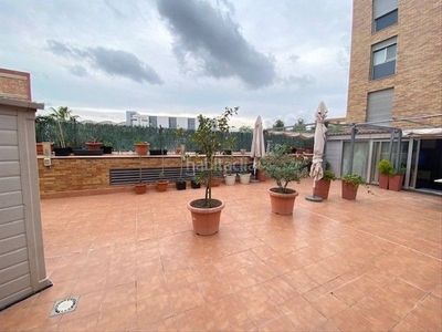 Planta baja piso de 105 m2 con terraza a pie de comedor de 120 m2 y pk. en Tarragona