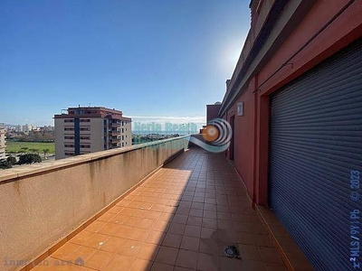 Venta Ático Vélez-Málaga. Buen estado plaza de aparcamiento con balcón