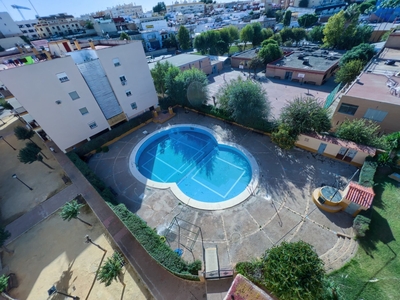 Venta de piso con piscina y terraza en Alcalá de Guadaíra, Nueva Alcalá