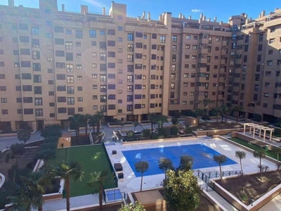 Venta Piso Madrid. Buen estado cuarta planta plaza de aparcamiento con balcón calefacción central