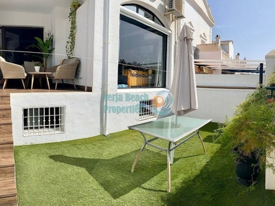 Venta Piso Nerja. Piso de tres habitaciones Con terraza