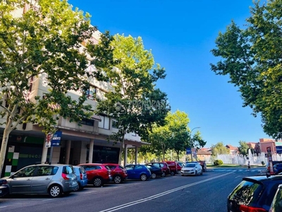 Venta Piso Pinto. Piso de cuatro habitaciones Muy buen estado entreplanta plaza de aparcamiento