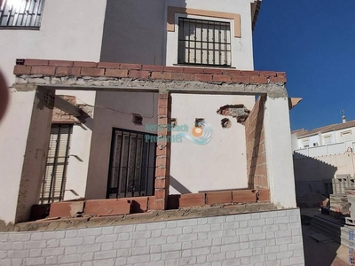 Venta Piso Torrox. Piso de cuatro habitaciones Muy buen estado plaza de aparcamiento con terraza