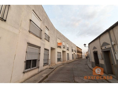 Venta de piso en Talavera la Real de 3 habitaciones con garaje y balcón