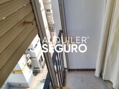 Alquiler piso c/ comunidad gallega en Villegas Sevilla