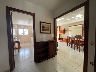 Alquiler piso espectacular piso con 4 hab, 2 baños, terraza, pk y trastero, parcialmente amueblado por 850 eur en Igualada