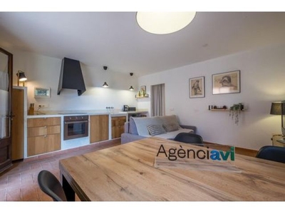 Apartamento a 600m. del centro de Begur.