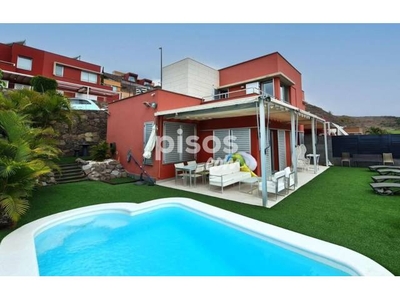 Casa adosada en venta en Calle Swing