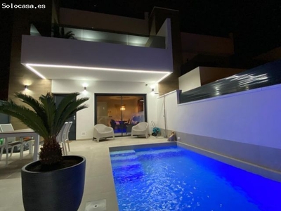 PRECIOSA VILLA DE LUJO CON PISCINA PRIVADA - ZONA BENIJÓFAR -