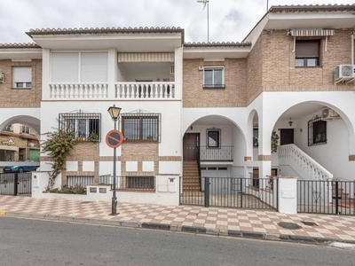 Venta Casa adosada Albolote. Con terraza 191 m²