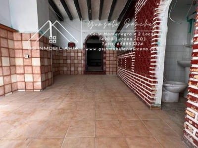 Venta Casa adosada en Calle PEDRO GOMEZ Rute. A reformar calefacción individual 180 m²