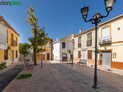 Venta Casa rústica en De JosÉ Antonio Vegas del Genil. 220 m²