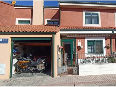 Venta Casa unifamiliar en Calle EL GRECO Mojados. Buen estado 160 m²