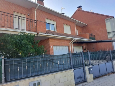 Venta Casa unifamiliar Viana de Cega. Con terraza 128 m²
