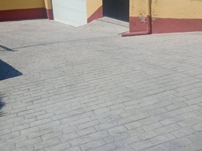 Venta Chalet en Calle Quejigo Barajas de Melo. Con terraza 350 m²