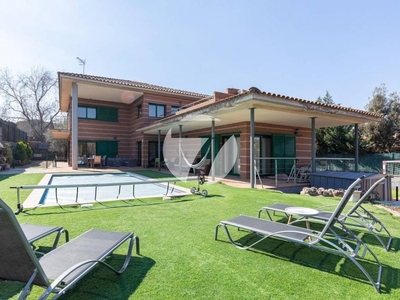 Venta Chalet Vilanova del Vallès. Plaza de aparcamiento calefacción individual 570 m²