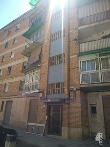 Venta de piso en Balaguer de 4 habitaciones con terraza y aire acondicionado