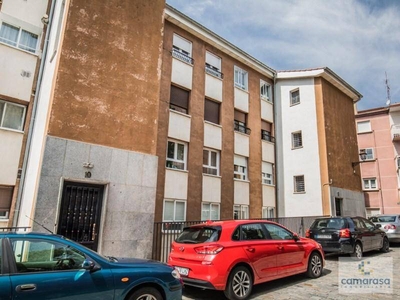 Venta Piso Ávila. Piso de tres habitaciones en Calle Dean Castor Robledo. Cuarta planta