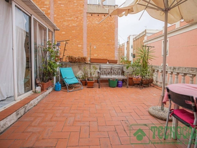 Venta Piso Barcelona. Piso de dos habitaciones en Carrer del Congost 51. Entreplanta