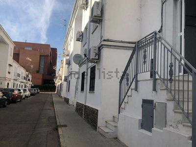 Venta Piso Coria. Piso de dos habitaciones en Cardenal Cisneros 32. Con terraza