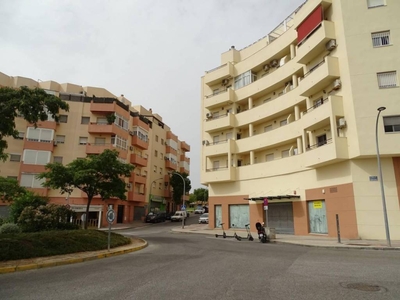 Venta Piso El Puerto de Santa María. Piso de cuatro habitaciones en Calle Sagitario 0. Buen estado tercera planta con terraza