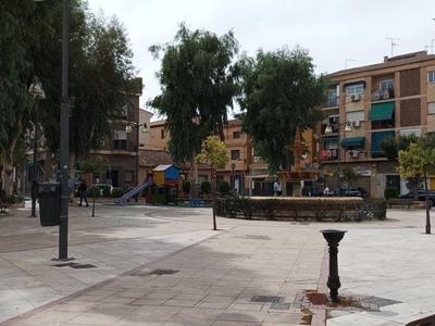 Venta Piso en Calle Huelva. Armilla. Buen estado segunda planta plaza de aparcamiento