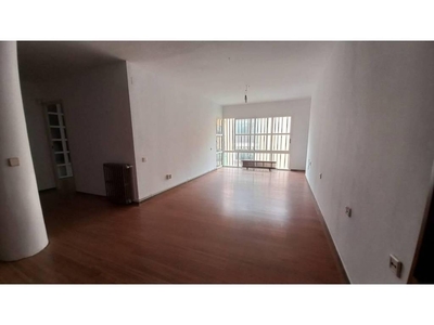 Venta Piso Granollers. Piso de cuatro habitaciones en Calle valència 20. Buen estado segunda planta con balcón