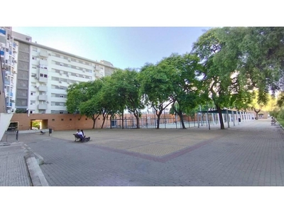 Venta Piso Huelva. Piso de tres habitaciones Buen estado sexta planta con terraza