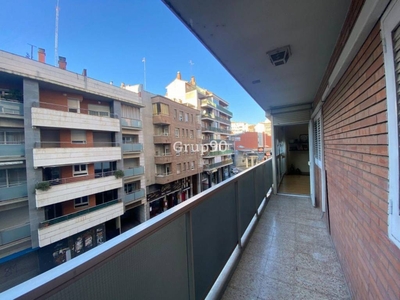 Venta Piso Lleida. Piso de cuatro habitaciones Segunda planta con terraza